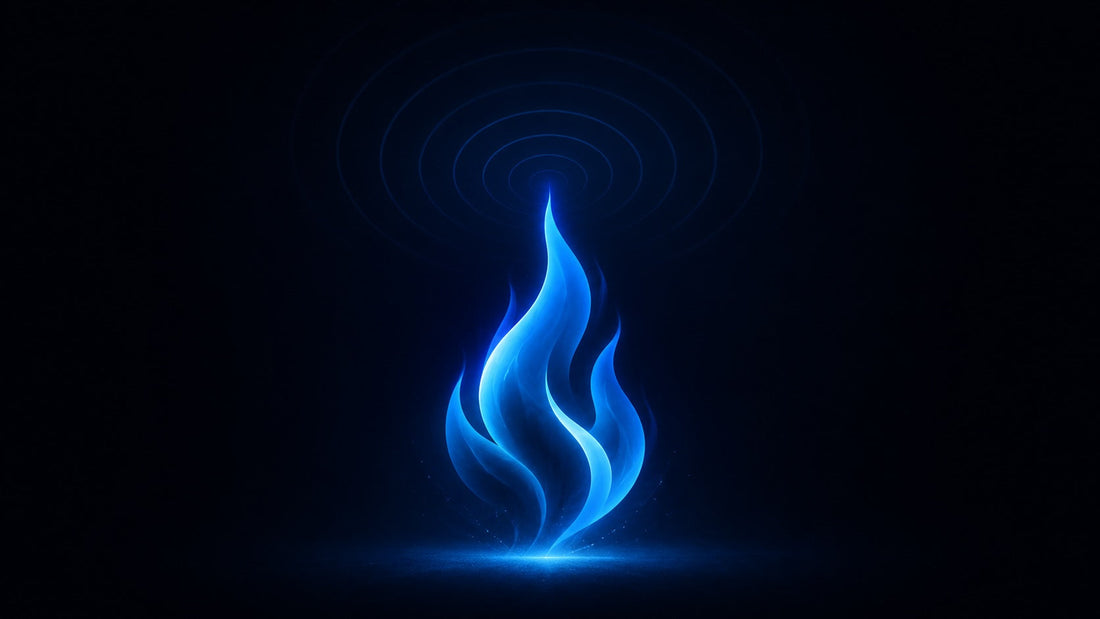 Blaue stilisierte Flamme mit Wellenringen als Symbol fuer Fettverbrennung und Alpha Frequenz